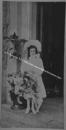 COPY NEGS MRS DIST HEARN AS A CHILD PRESENTING BOUQUET & QUEEN ALEXANDER